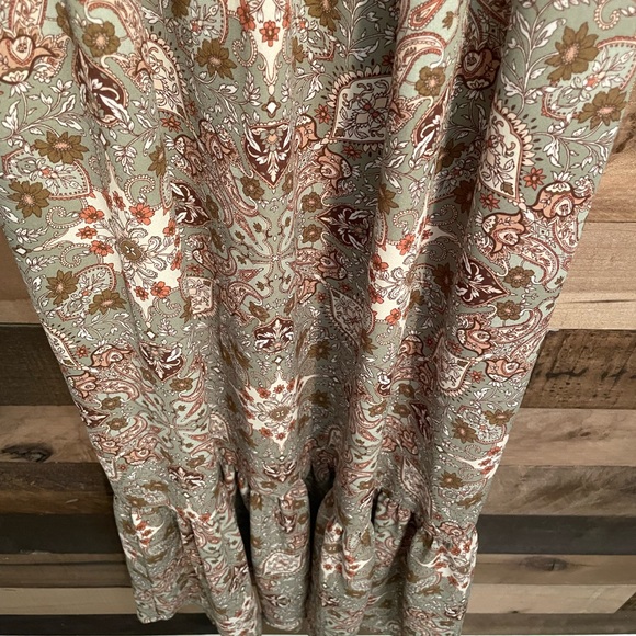 Inspired Hearts Floral Maxi Dress - Green and Brown - Picture 4 of 4